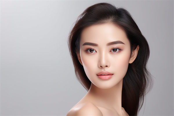 张敏兰：专业整形外科医师