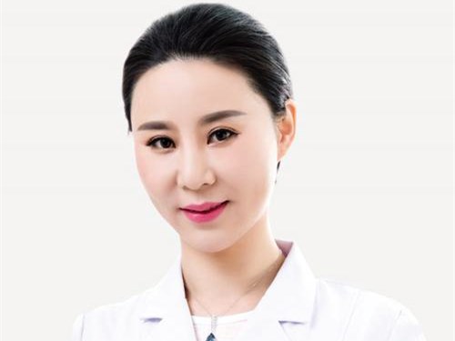 张鑫萌